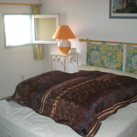 Maison De Agdabella Feriehus *