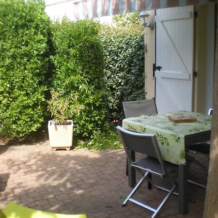 Maison De Agdabella Feriehus Agde